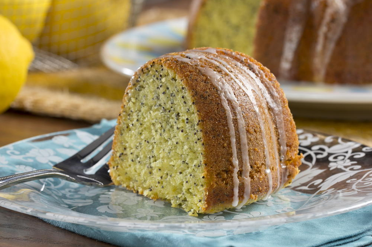 Pastel con Semillas de Amapola
