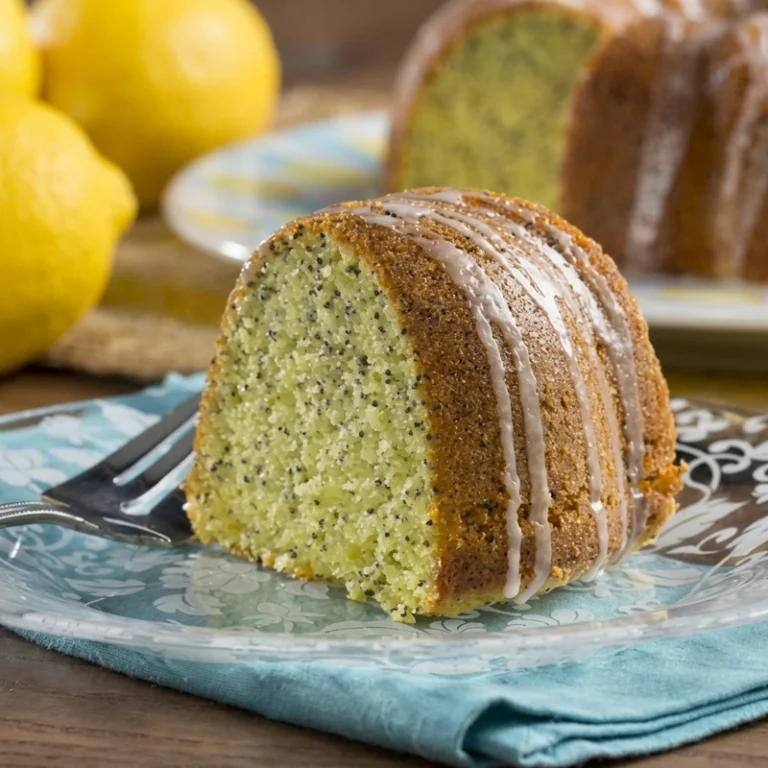 Pastel con Semillas de Amapola