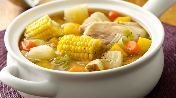 Sopa de Pollo con Verduras 
