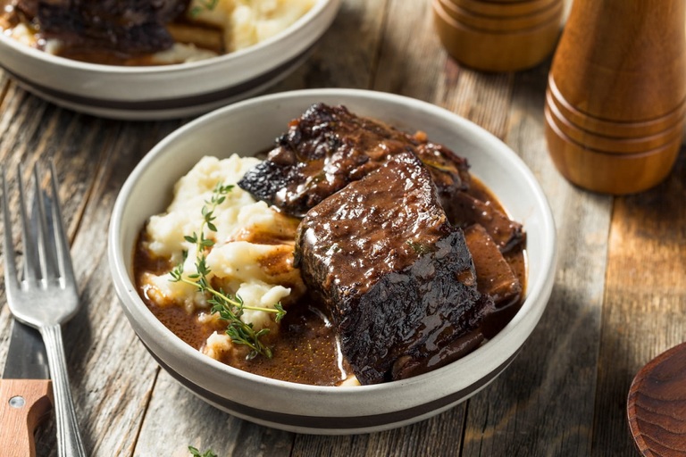 Costillas de Res Guisadas