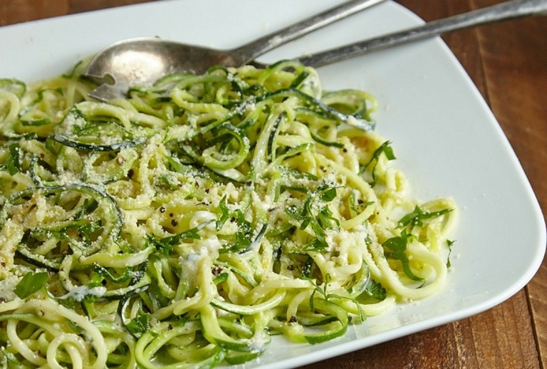 Fetuccini Alfredo de Calabacines (Zucchini) (Pesaj)