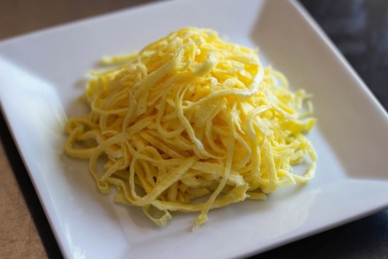 Fideos de Huevos para Pesaj