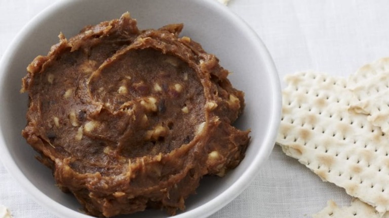 Jaroset (Datiles, manzanas y nueces)