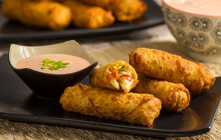 Lumpias rellenas de Verduras y Surimi (Imitación de cangrejo)