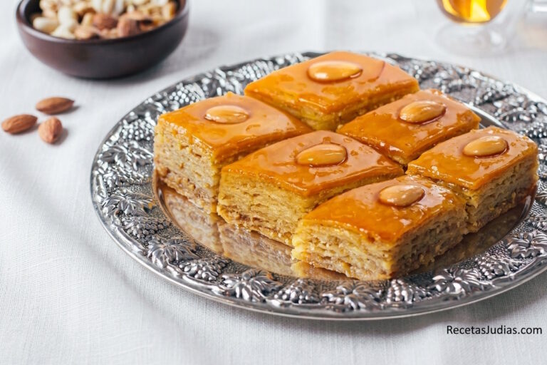 Pastelitos de Hojaldre rellenos de frutos secos