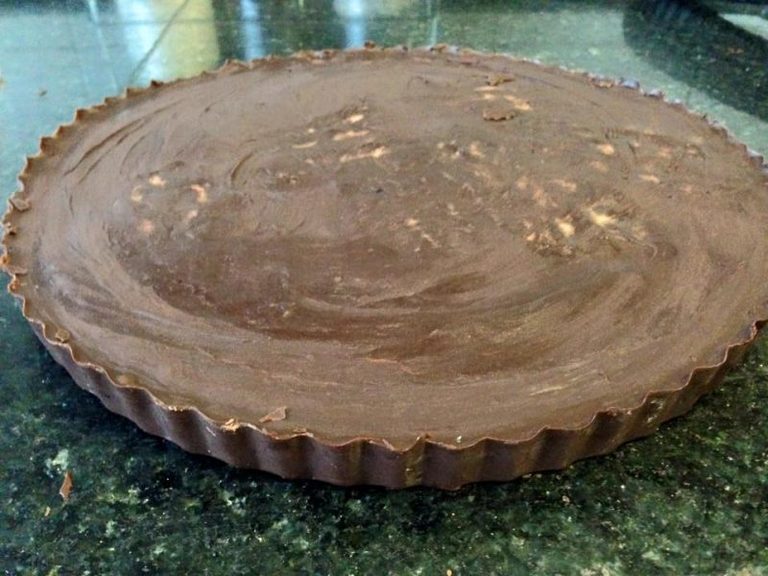 Reeses gigante (chocolate relleno de mezcla de mantequilla de maní)