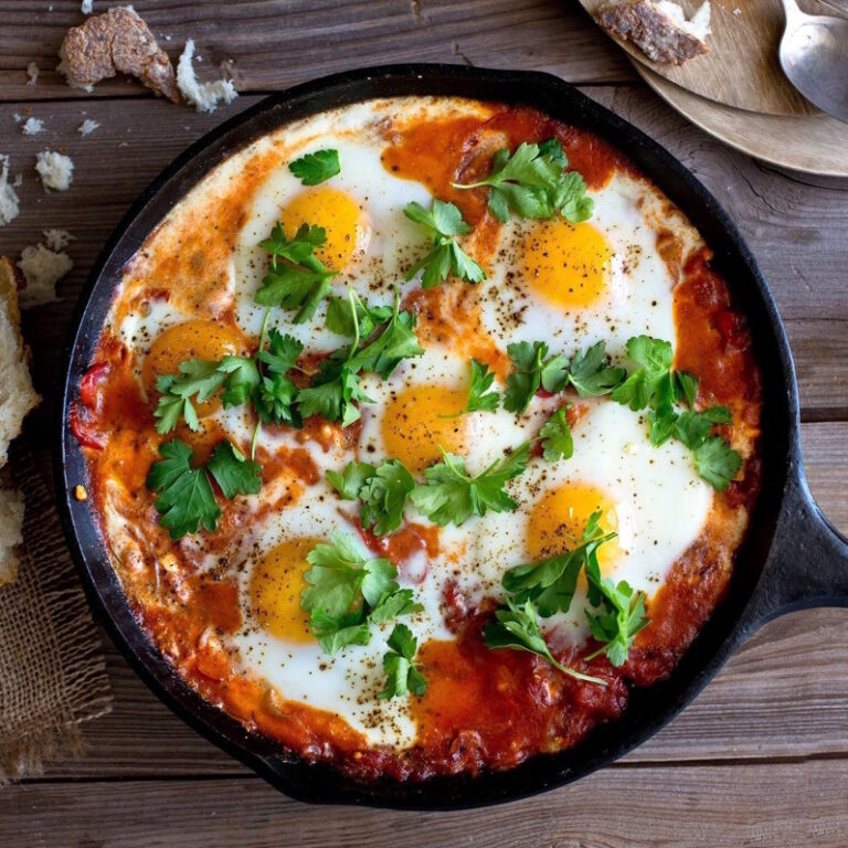 Shakshuka Huevos con Tomate Horneado