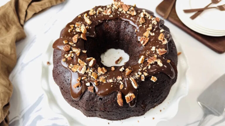 Rockyroad Chocolate Fudge Cake
