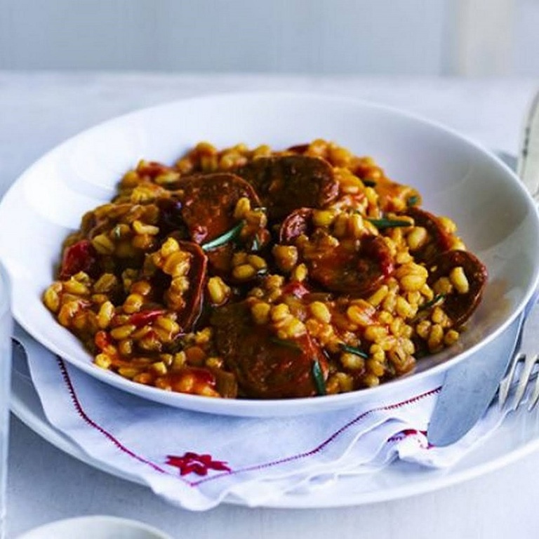 Chili Blanco con Chorizo Kasher