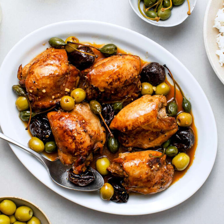 Pollo con ciruela pasa y aceitunas