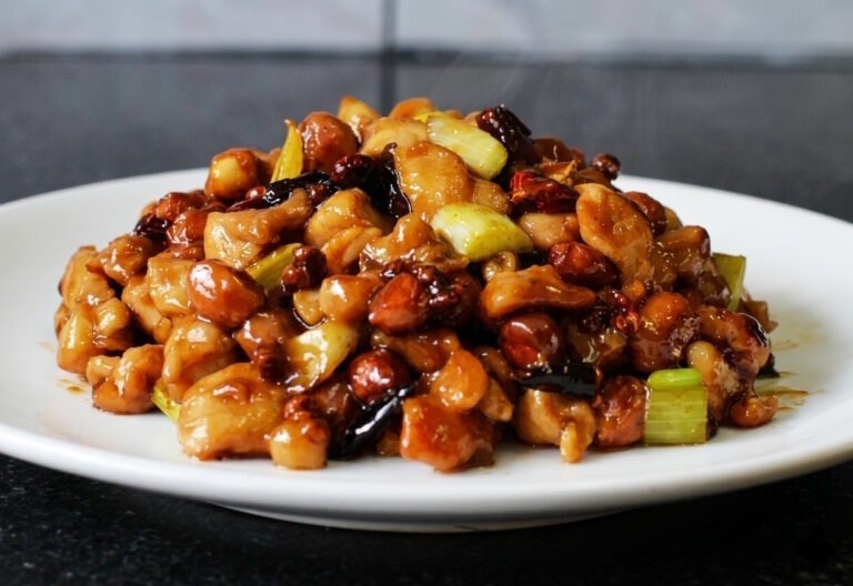 Pollo Oriental con Salsa de Maní