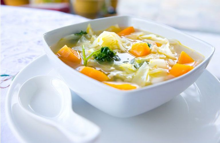 Sopa Lituana de Repollo Encurtido de la abuela Eugenia
