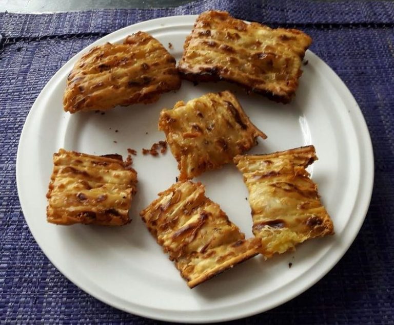 Empanadas o Sambusek de Carne o Pollo (Pesaj)