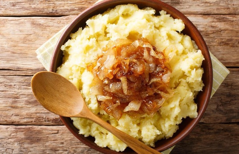 Pure de Papas con Cebollas Caramelizadas