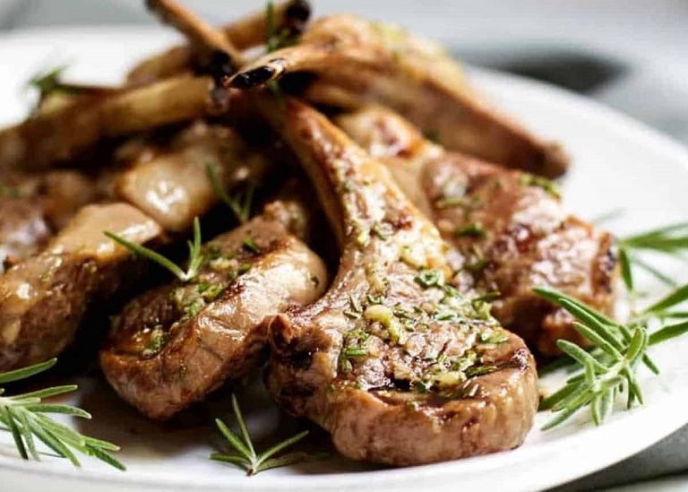 Chuletas de cordero con romero