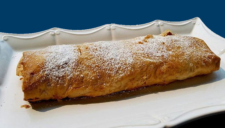 Strudel de Membrillo, Datiles y Pasas de uva
